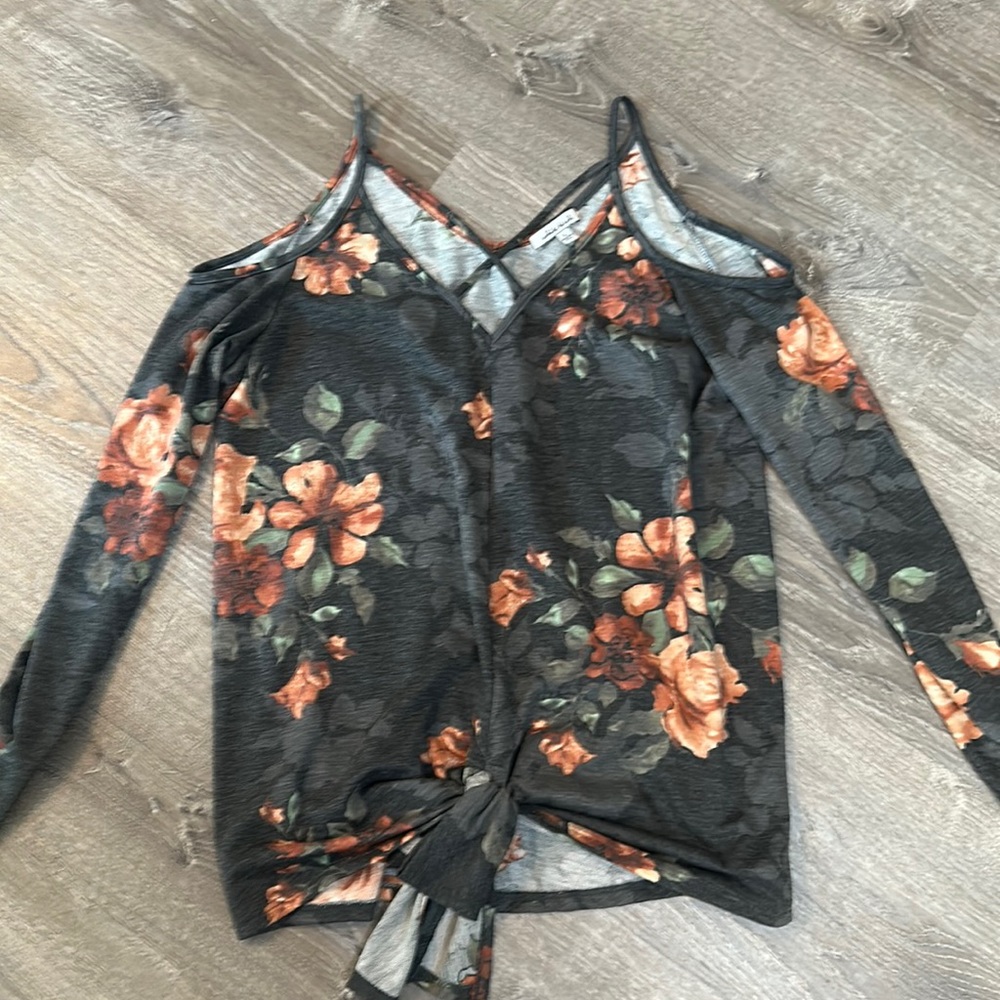 White Birch Cold Shoulder Top